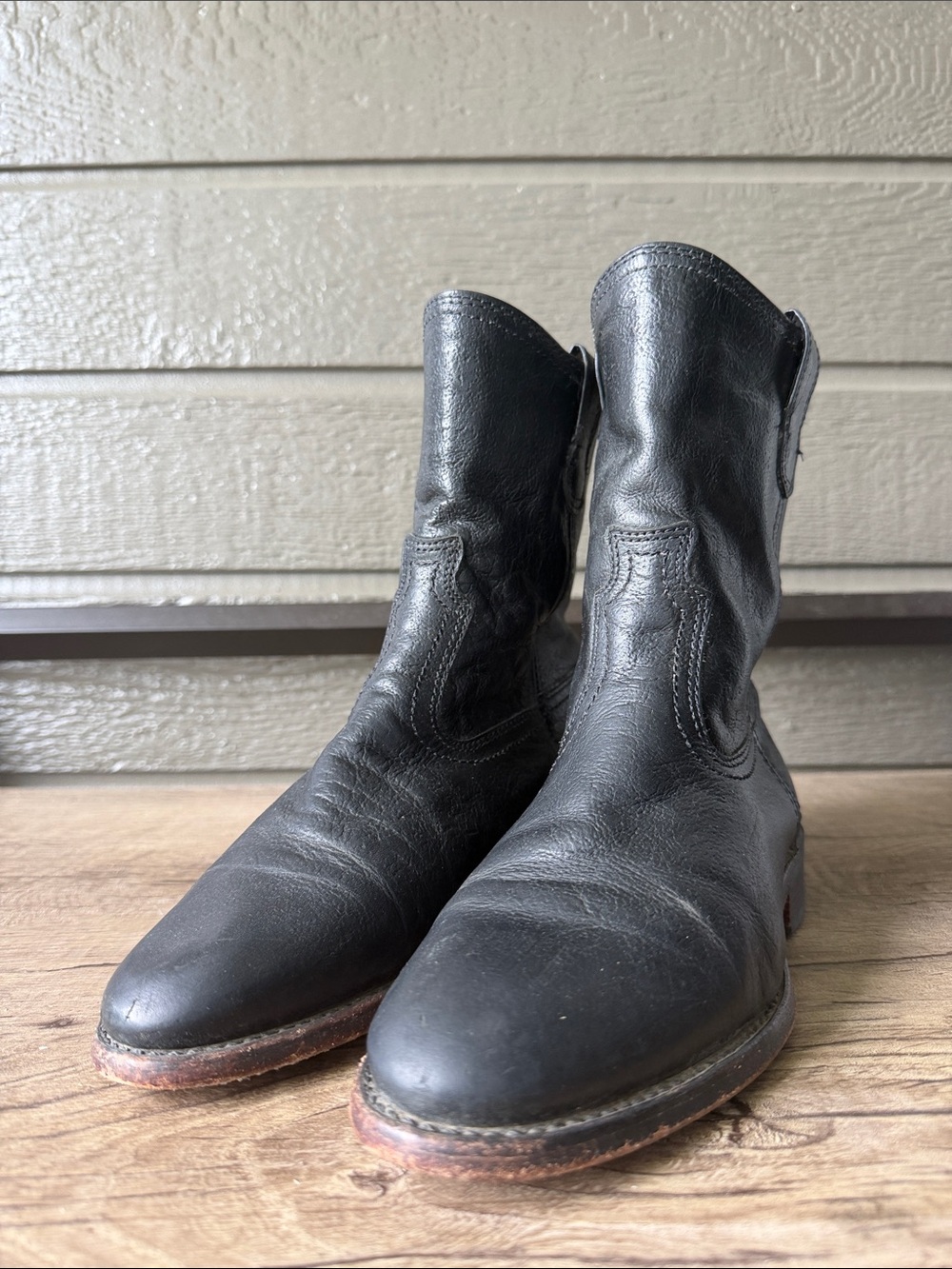 Frye Women Black Ankle Booties size 7.5 M - Picture 3 of 11